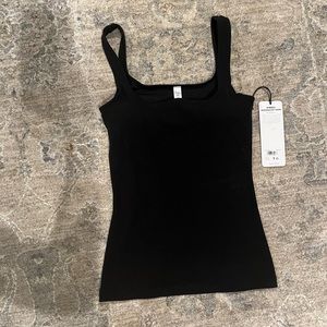 NWT ALO yoga minimalist ribbed workout top
